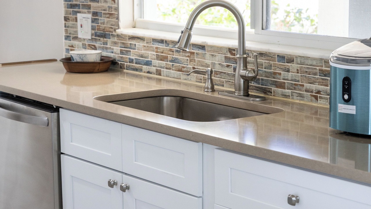 Photo of Kitchen in Mid Island