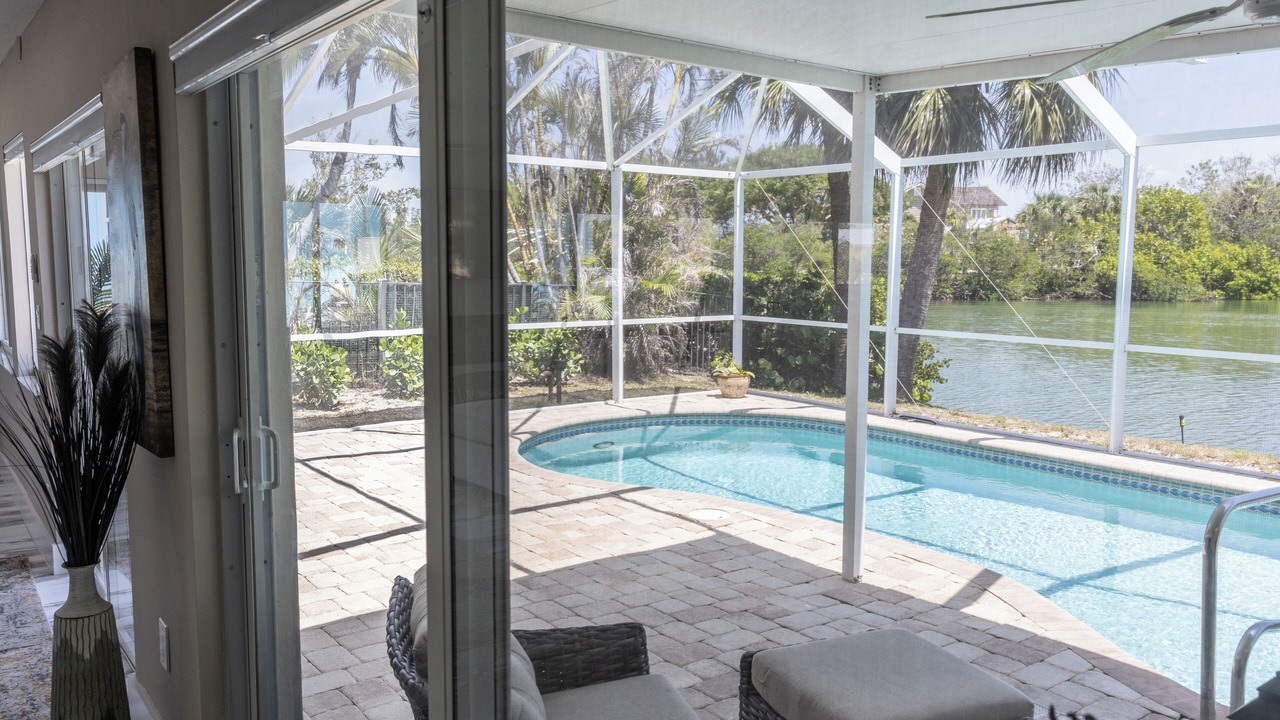 Photo of Outdoor in Mid Island