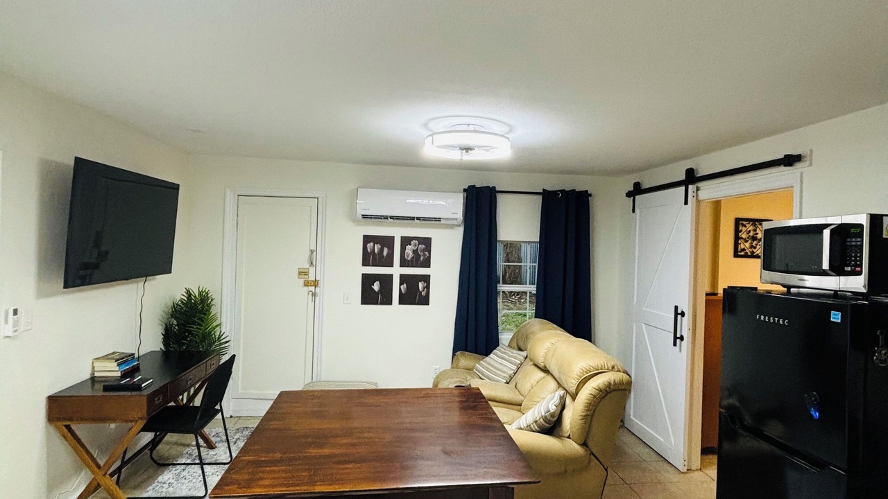 Photo of Livingroom in Leesburg
