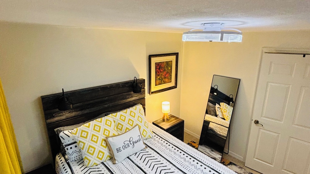 Photo of Bedroom in Leesburg