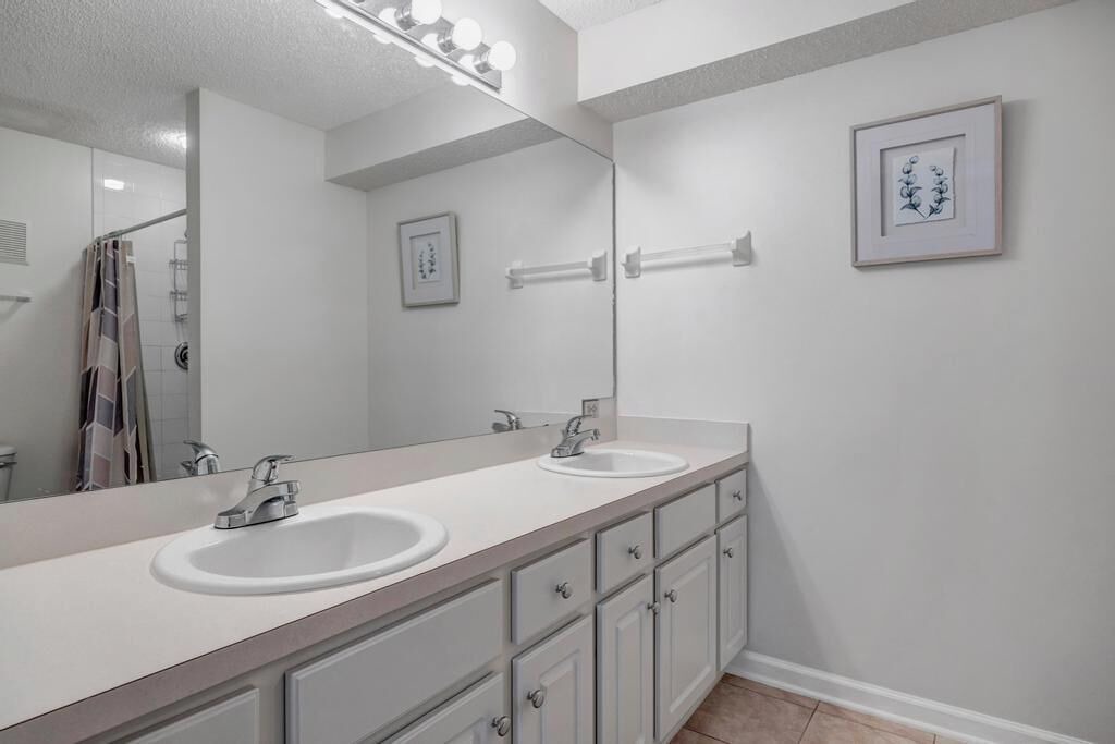 Photo of Bathroom in Southside
