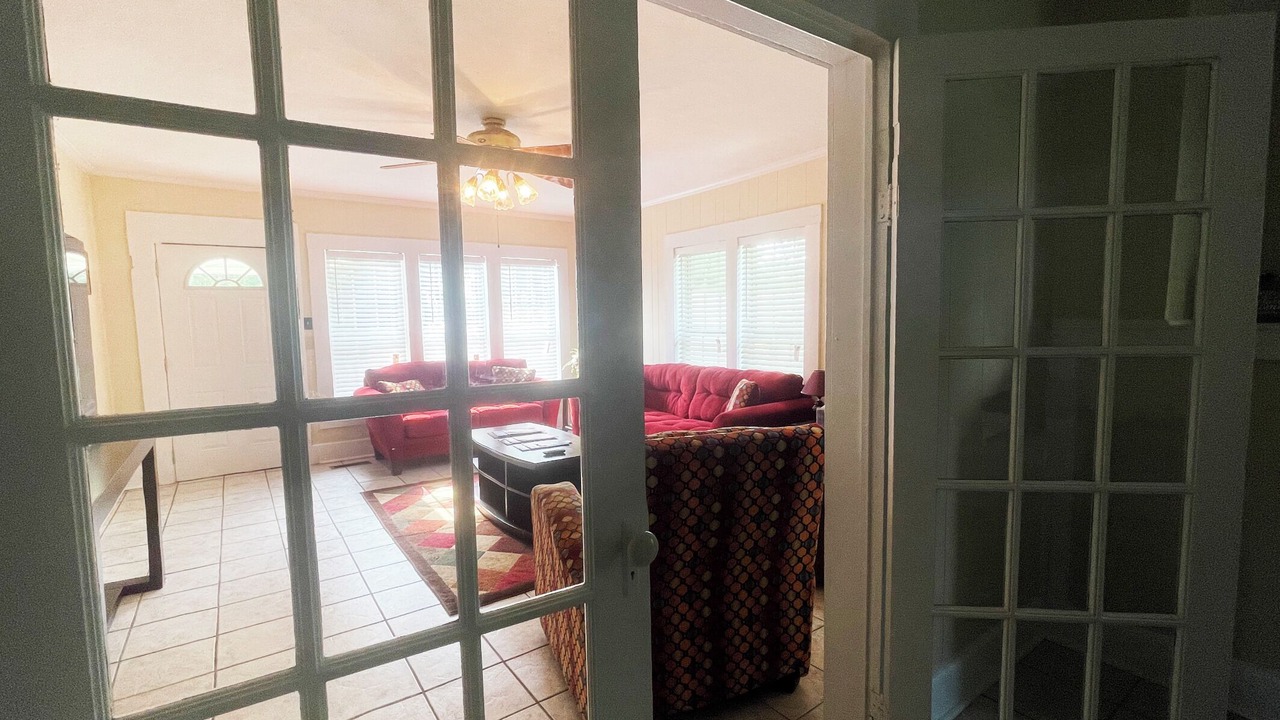 Photo of Livingroom in Bainbridge
