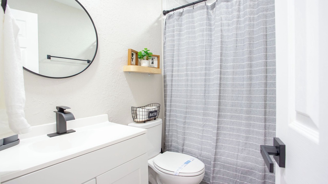 Photo of Bathroom in Trailer Estates