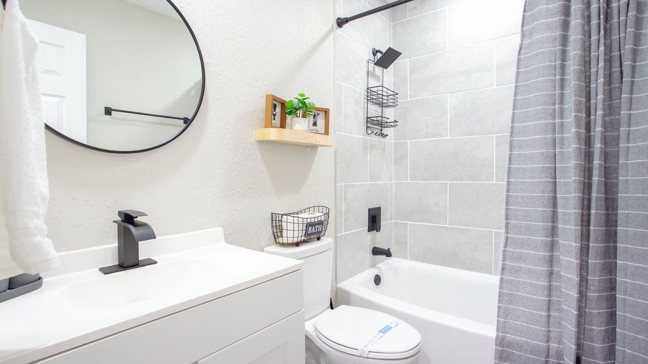 Photo of Bathroom in Trailer Estates