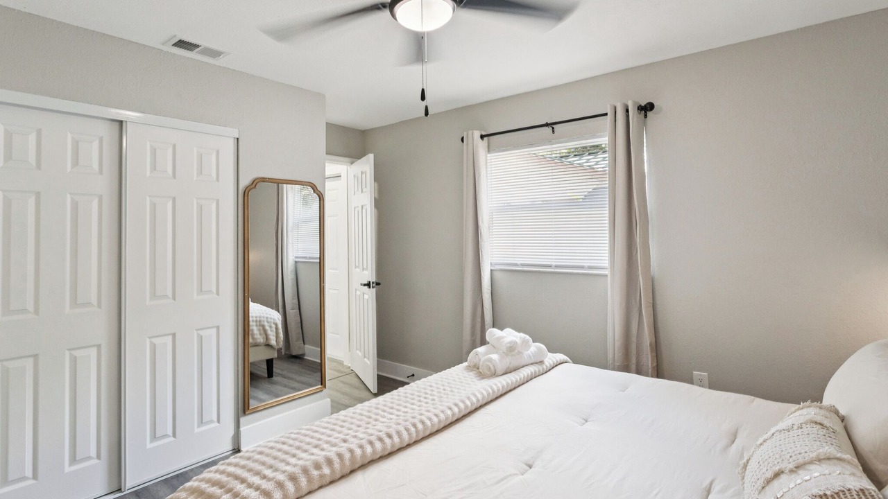 Photo of Bedroom in Trailer Estates