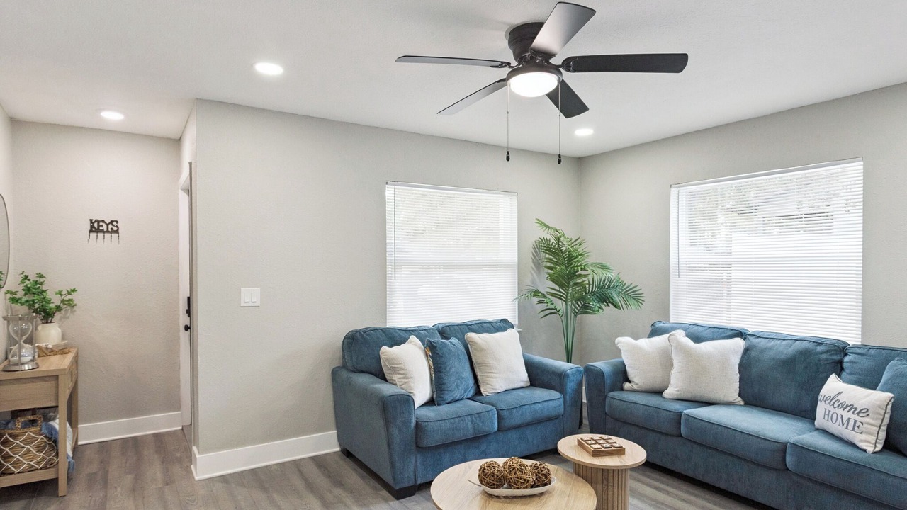 Photo of Livingroom in Trailer Estates