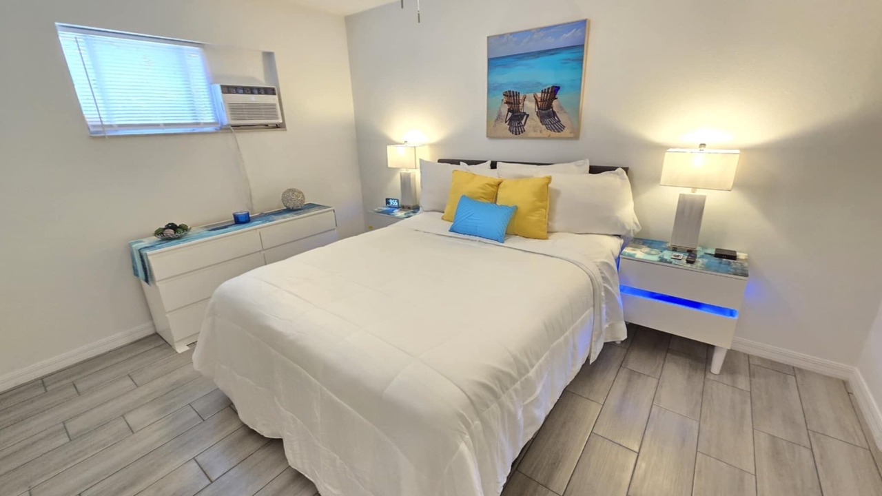 Photo of Bedroom in Bearss Plaza