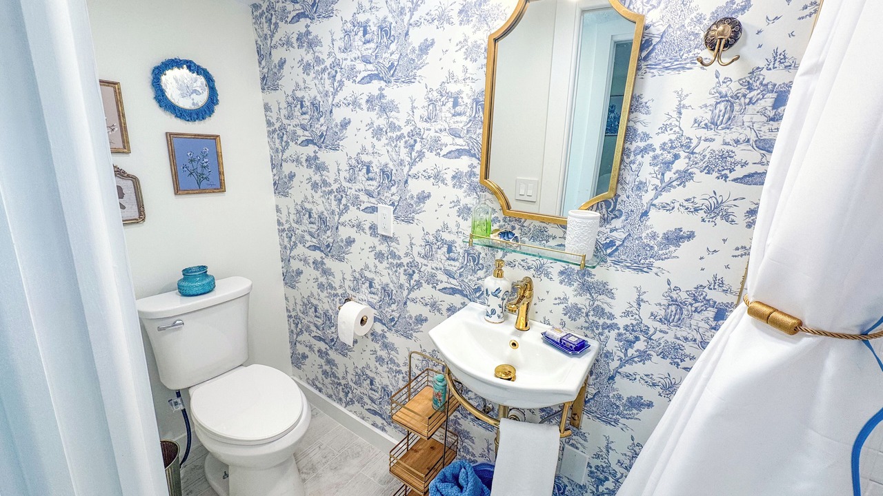 Photo of Bathroom in New Smyrna Beach