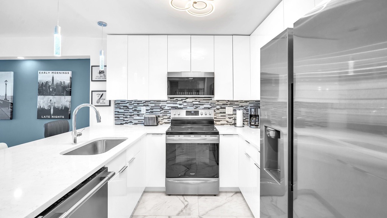 Photo of Kitchen in Hollywood South Central Beach