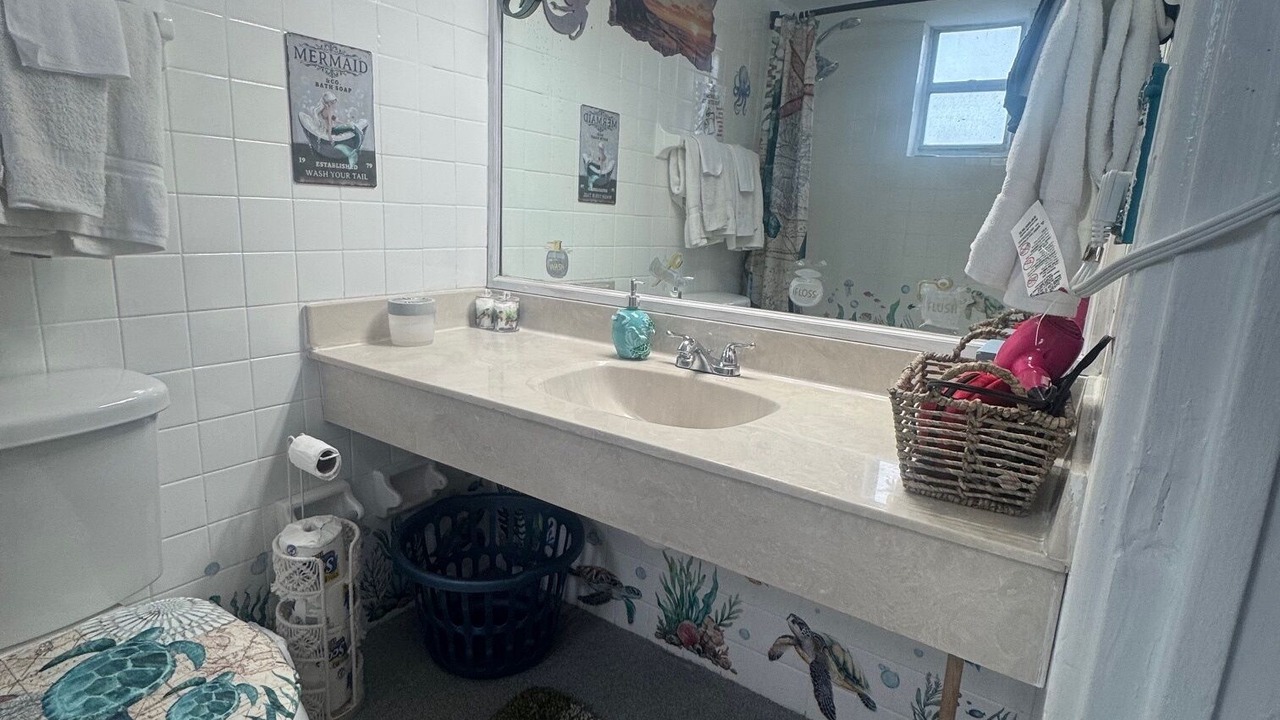 Photo of Bathroom in Lenox Park