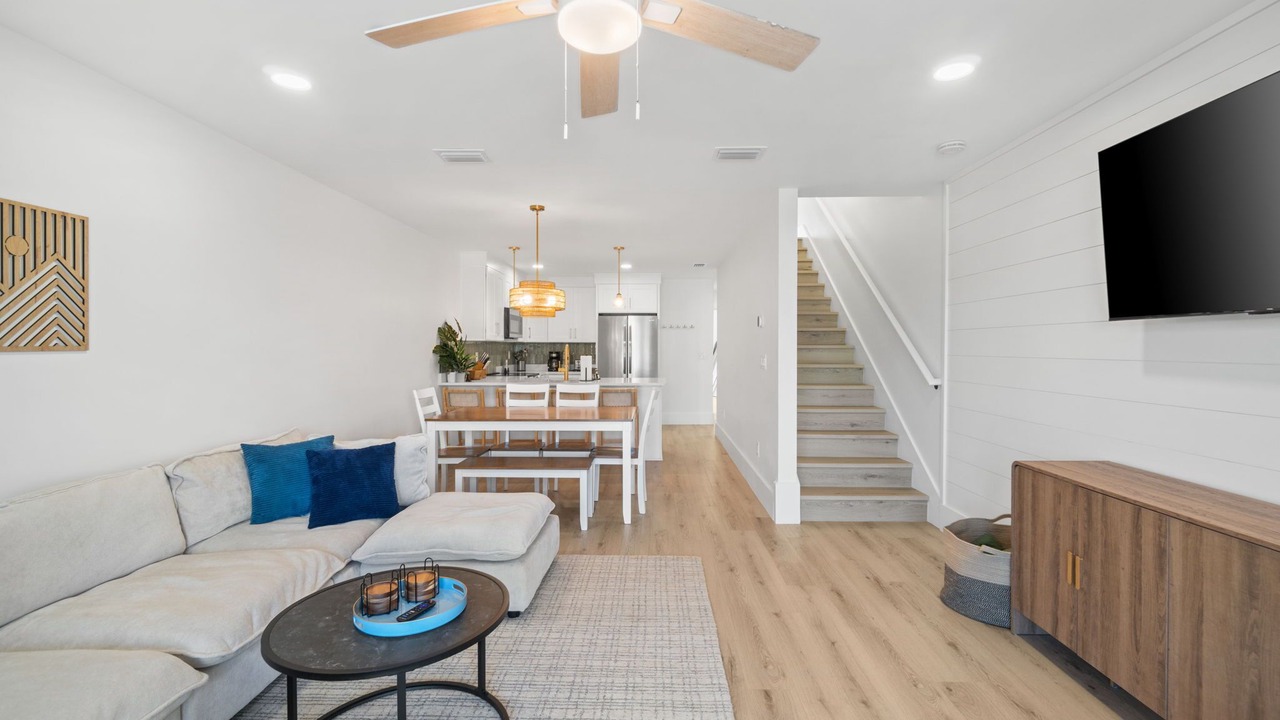 Photo of Livingroom in Mexico Beach
