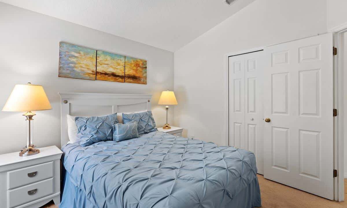 Photo of Bedroom in Veranda Palms