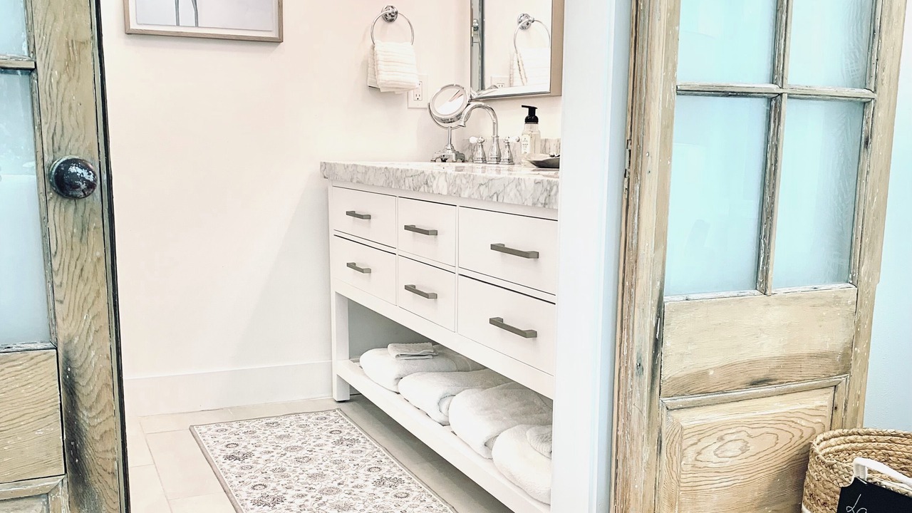 Photo of Bathroom in Interchange Square