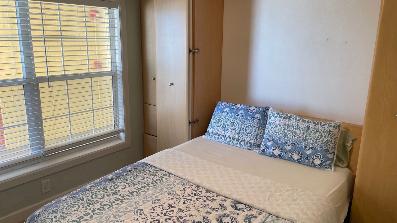 Photo of Bedroom in Point East