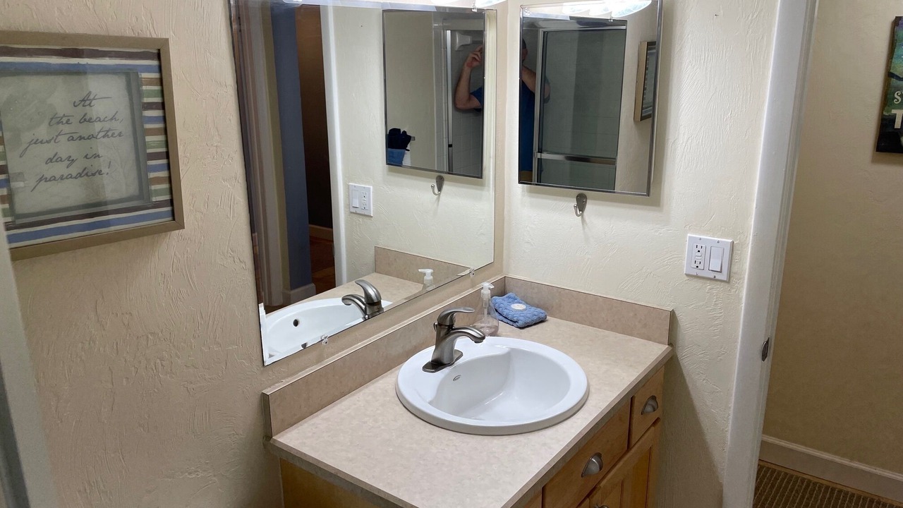 Photo of Bathroom in Point East