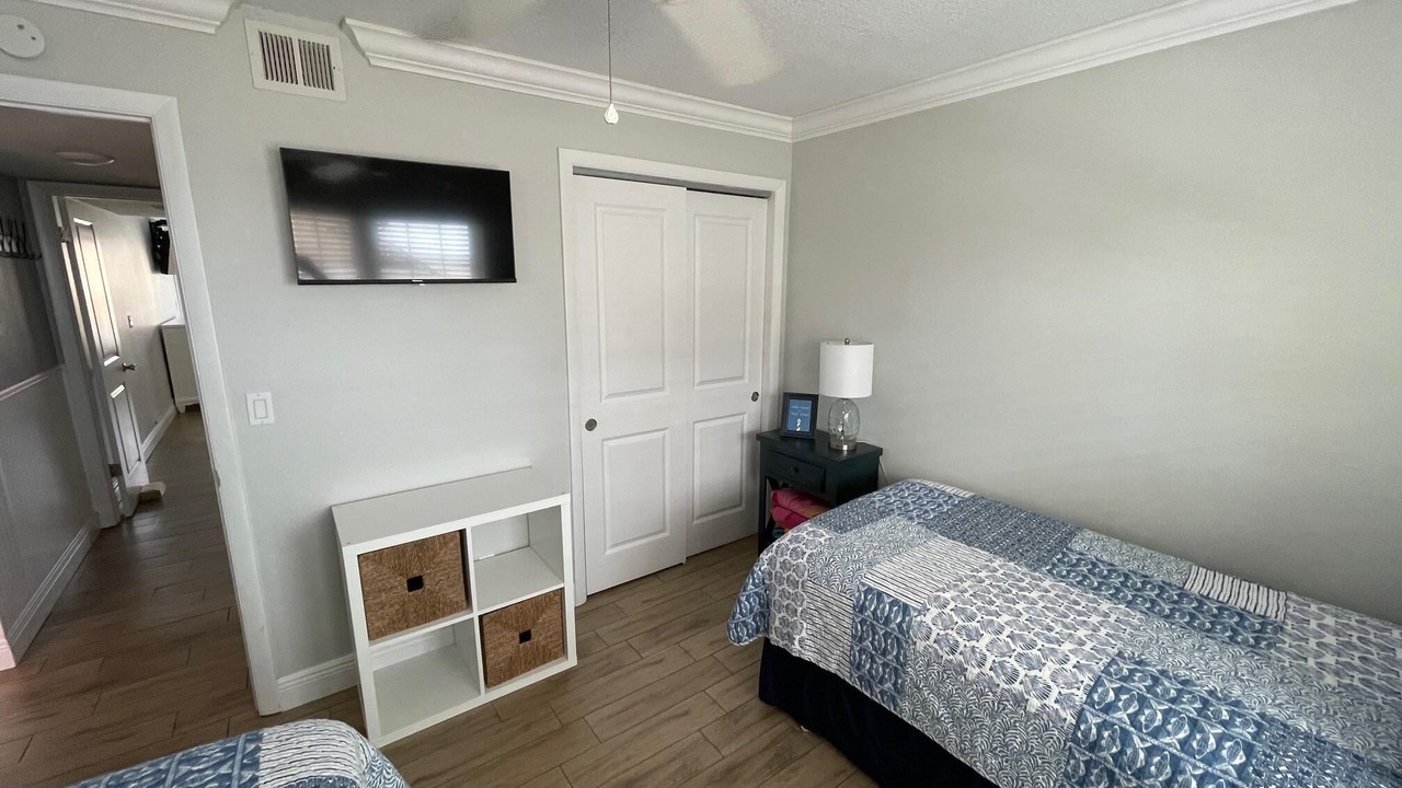 Photo of Bedroom in Point East