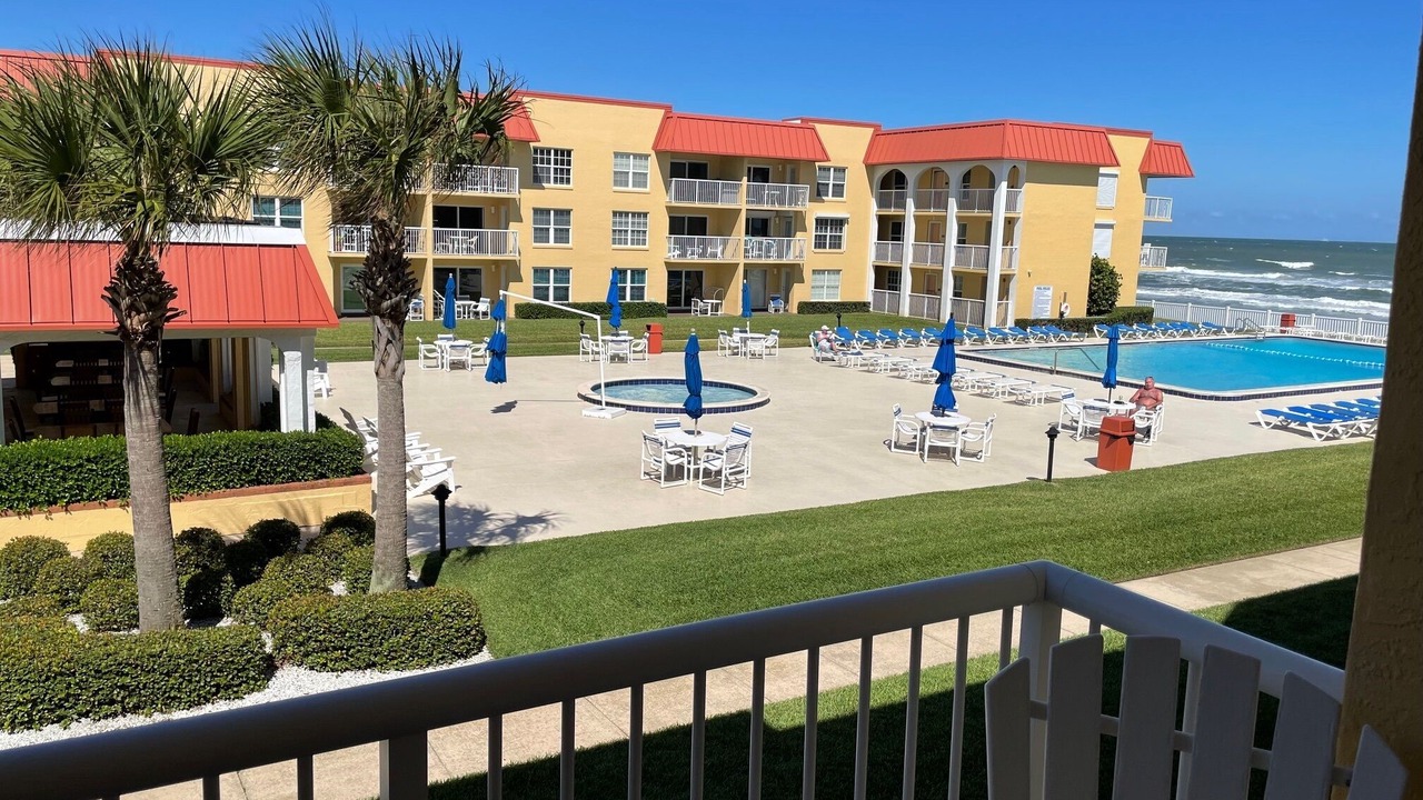 Photo of Patio Balcony in Point East