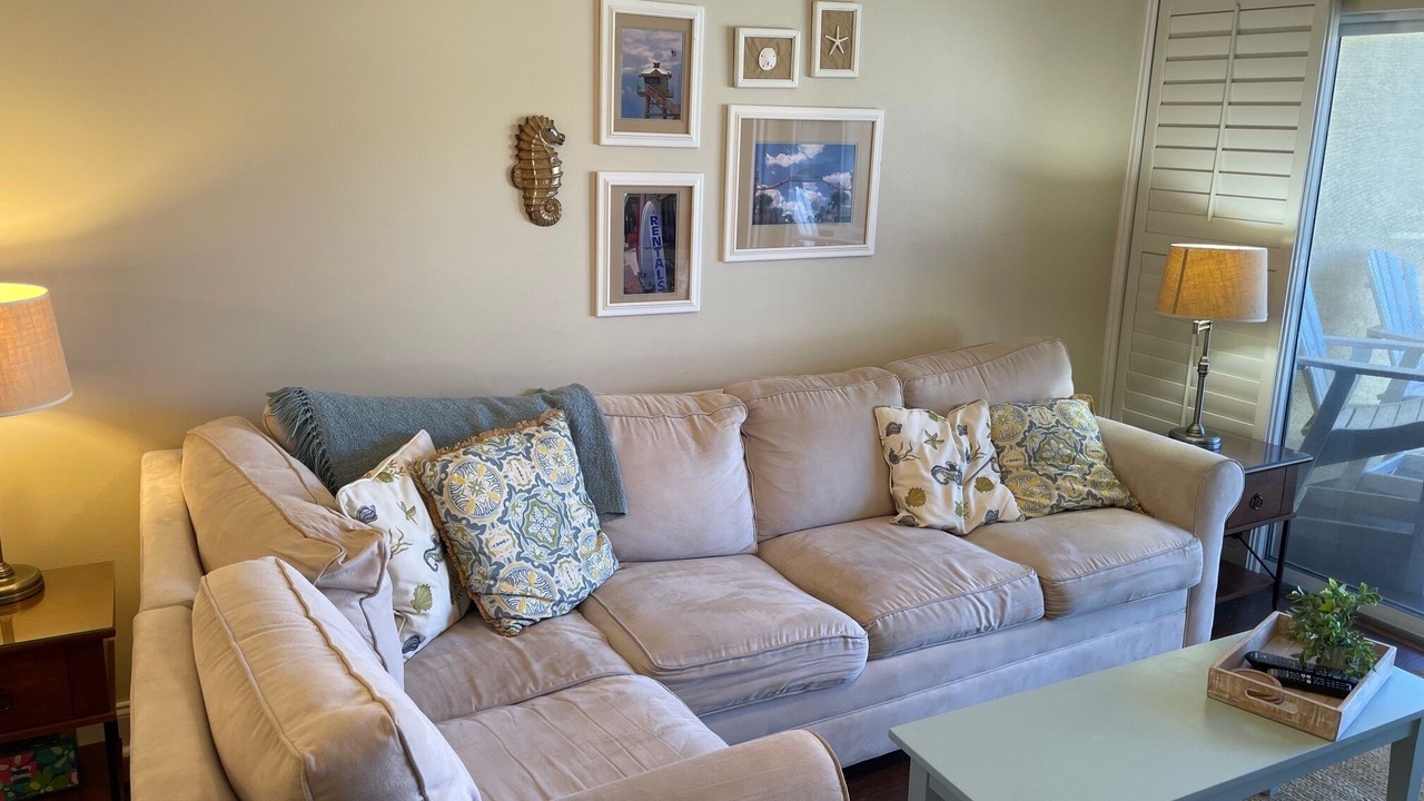 Photo of Livingroom in Point East
