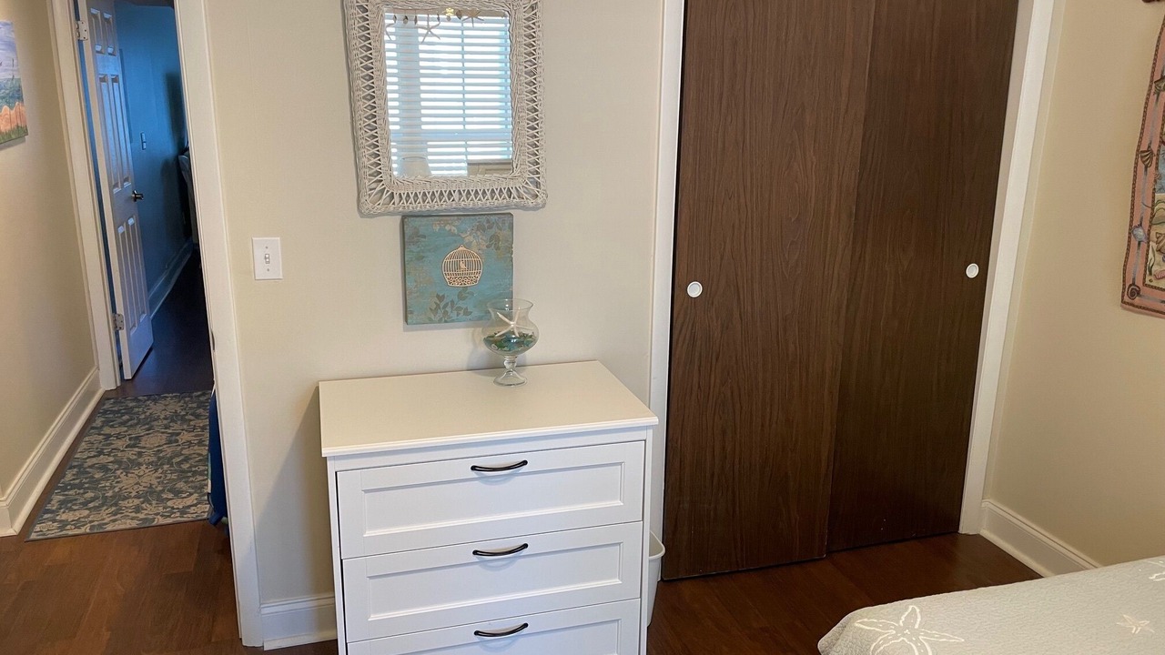 Photo of Bedroom in Point East