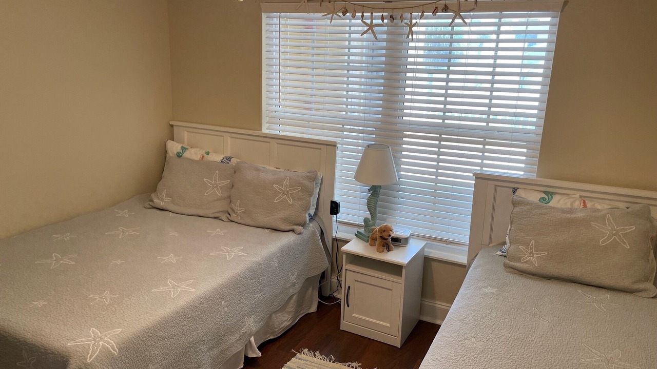 Photo of Bedroom in Point East