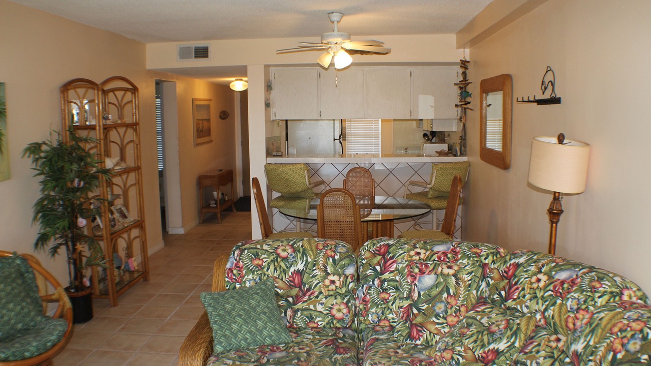 Photo of Livingroom in Point East