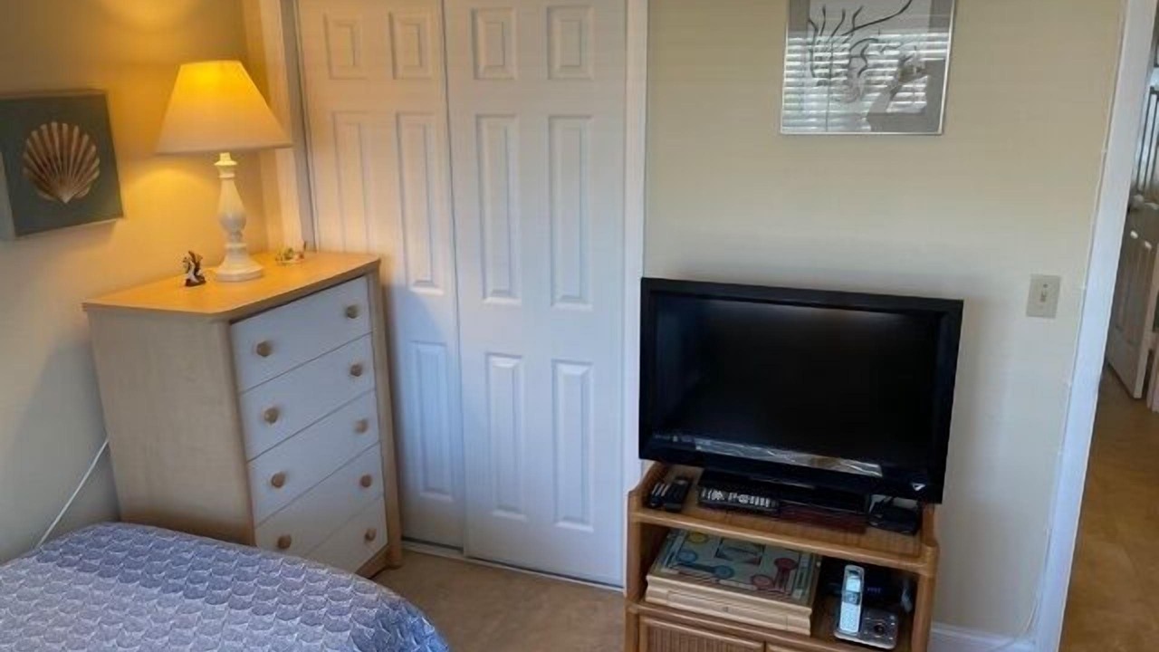 Photo of Bedroom in Point East