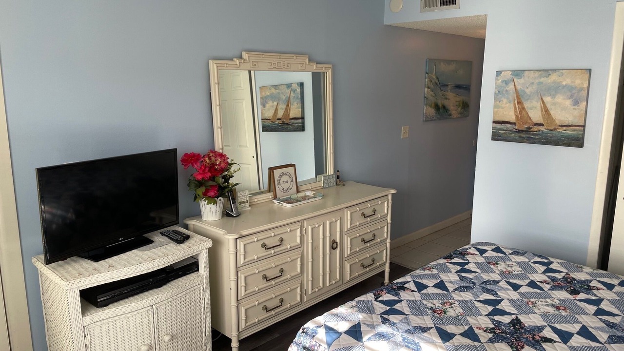 Photo of Bedroom in Point East