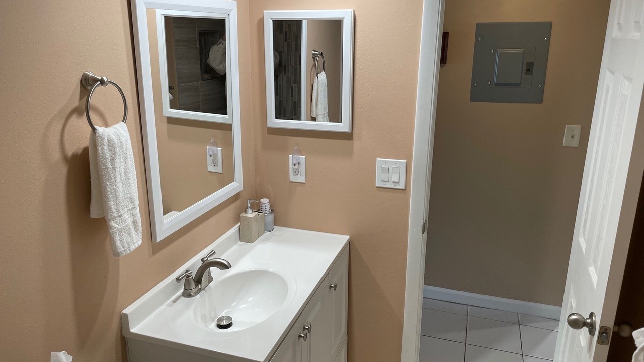 Photo of Bathroom in Point East