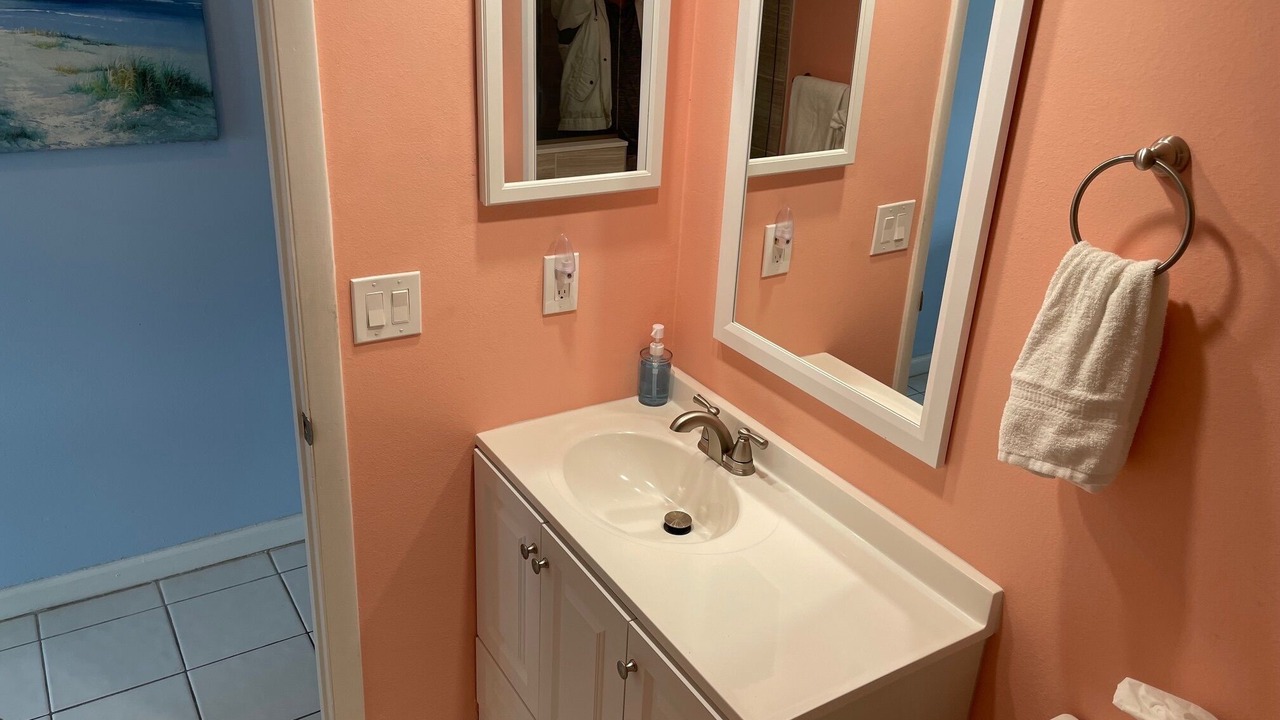 Photo of Bathroom in Point East