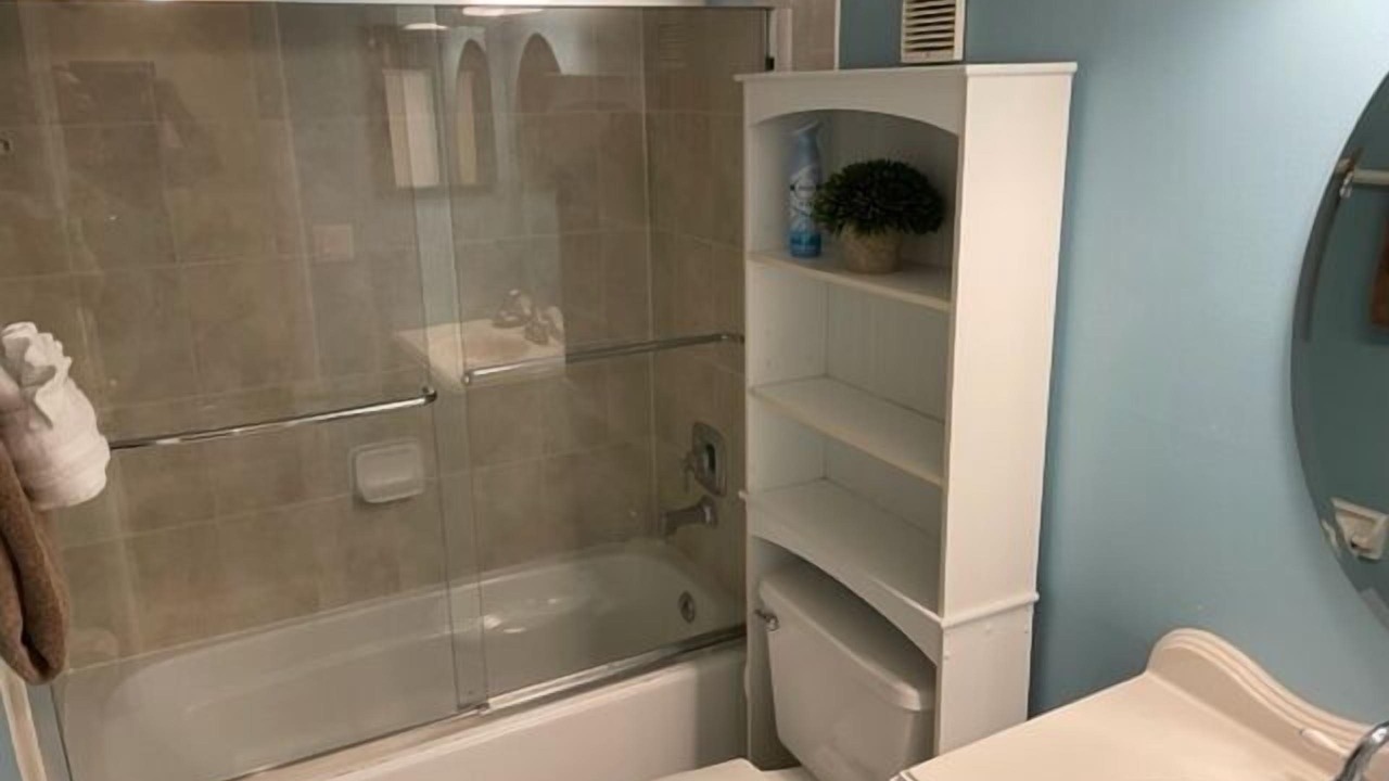 Photo of Bathroom in Point East