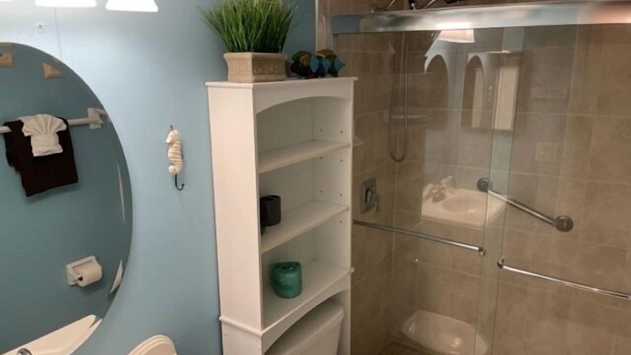 Photo of Bathroom in Point East