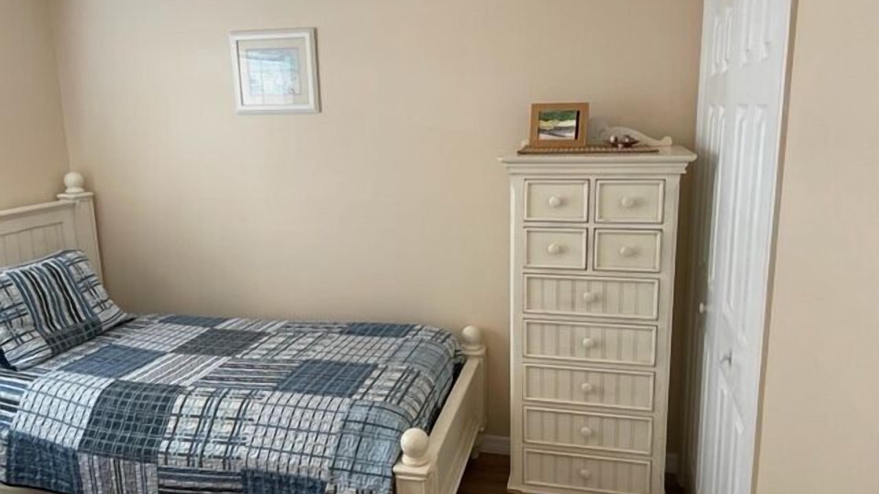 Photo of Bedroom in Point East