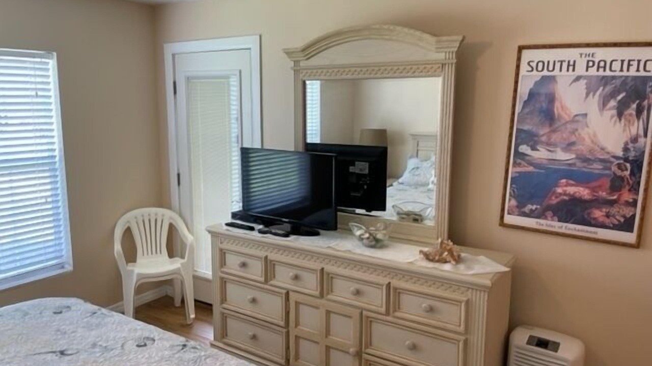 Photo of Bedroom in Point East