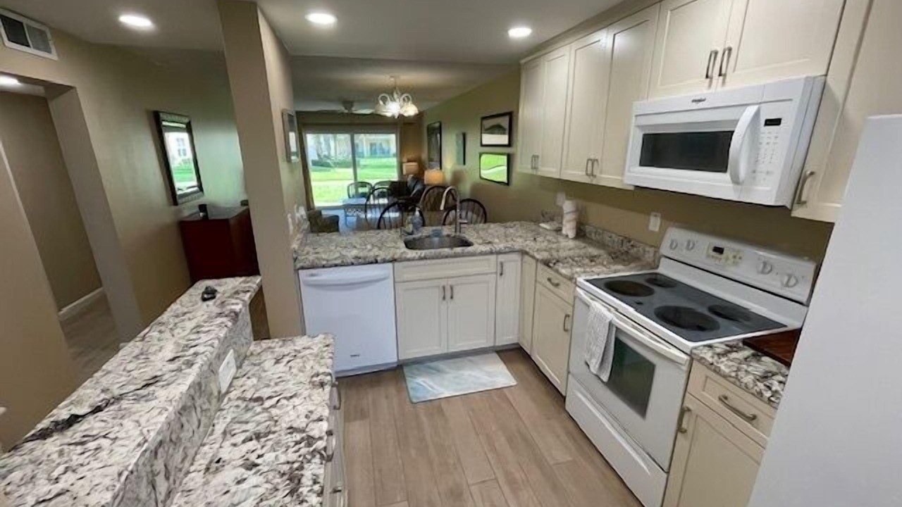 Photo of Kitchen in Point East