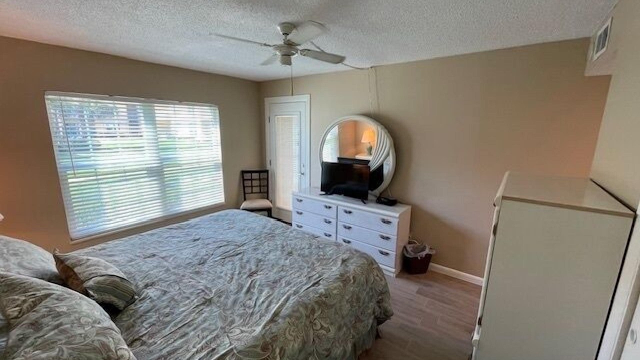 Photo of Bedroom in Point East
