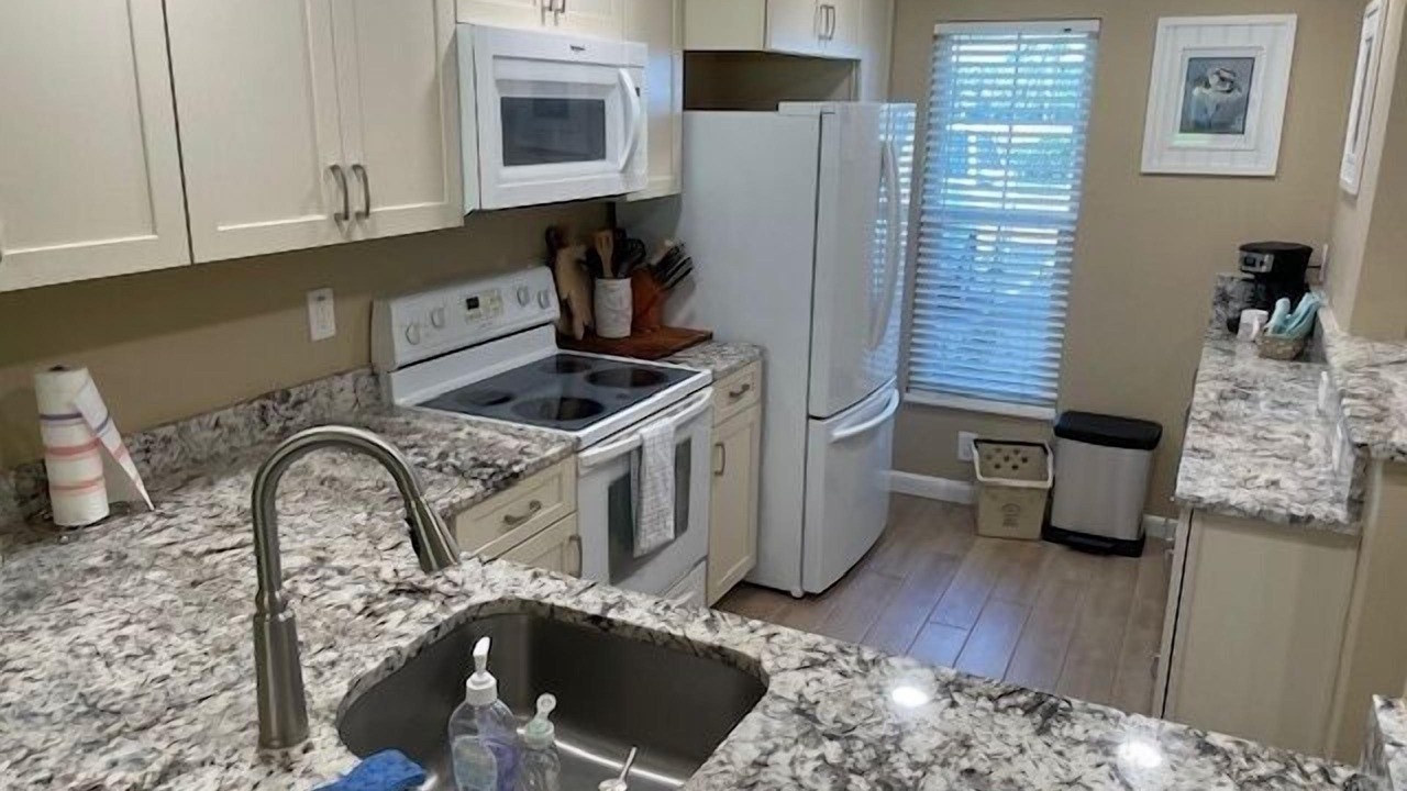 Photo of Kitchen in Point East