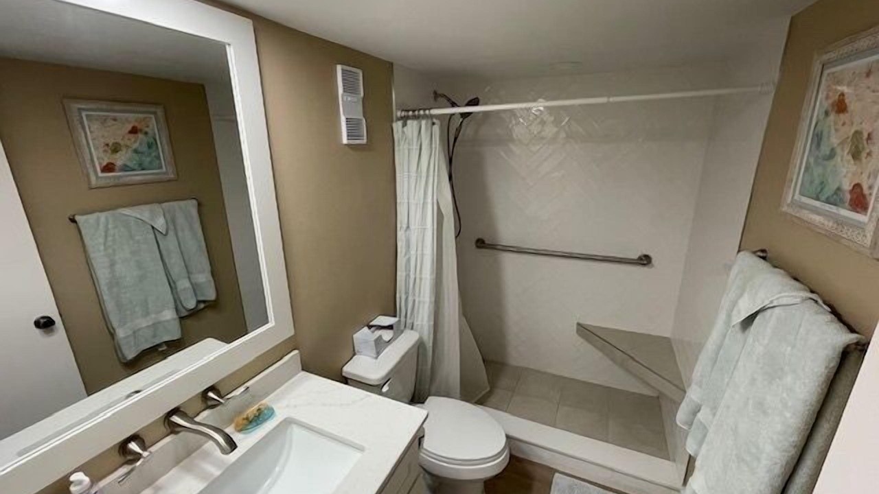 Photo of Bathroom in Point East