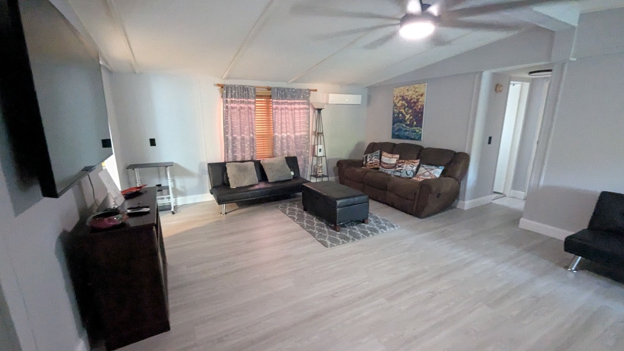 Photo of Livingroom in Clewiston