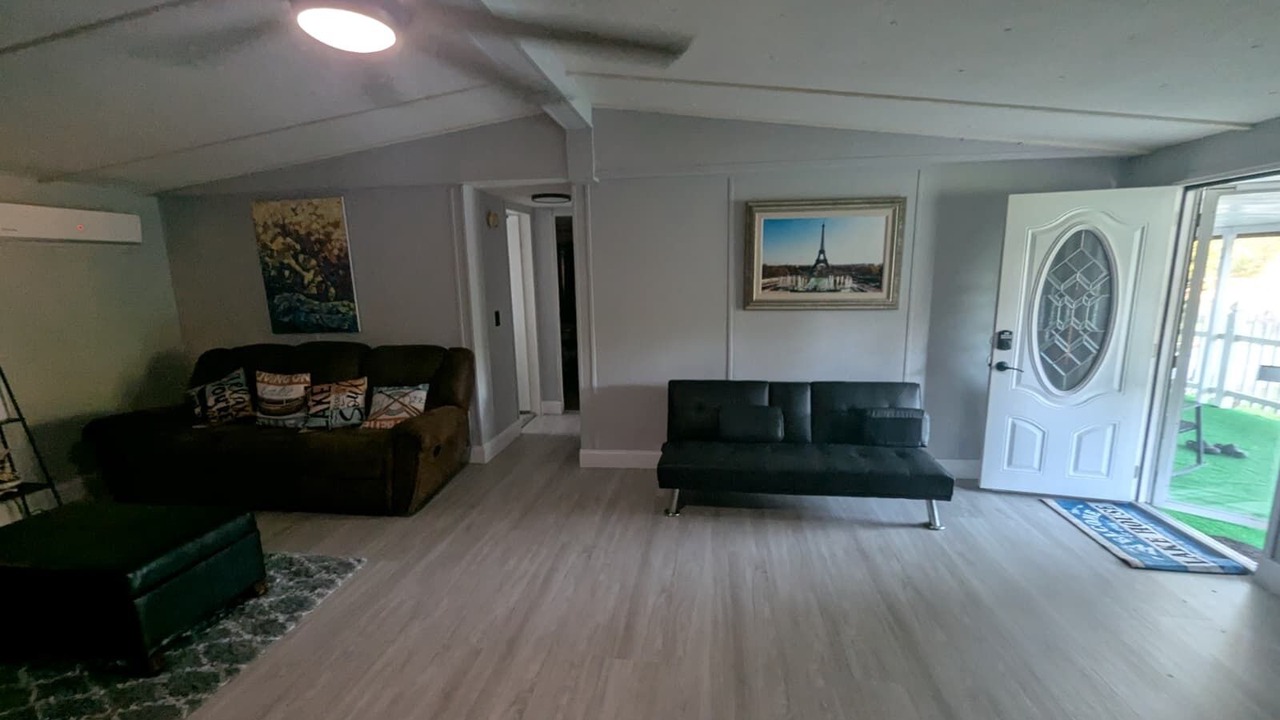Photo of Livingroom in Clewiston
