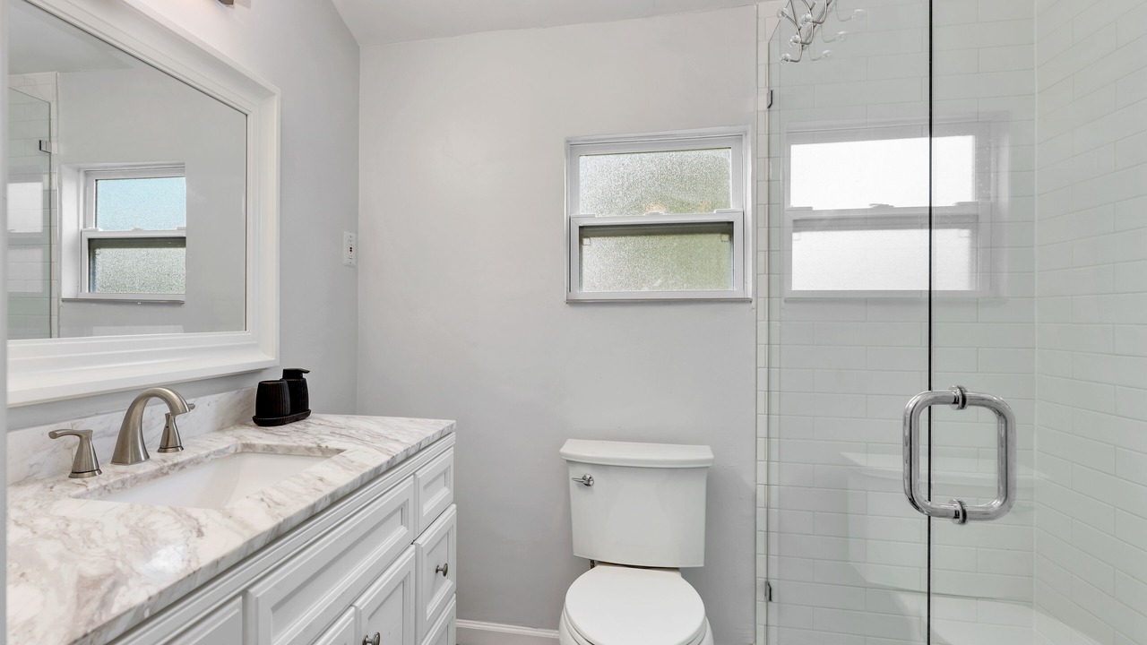 Photo of Bathroom in Central Naples