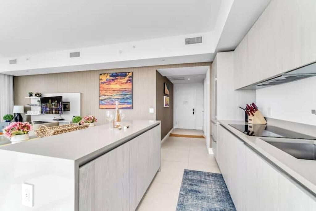 Photo of Kitchen in Hollywood South Central Beach