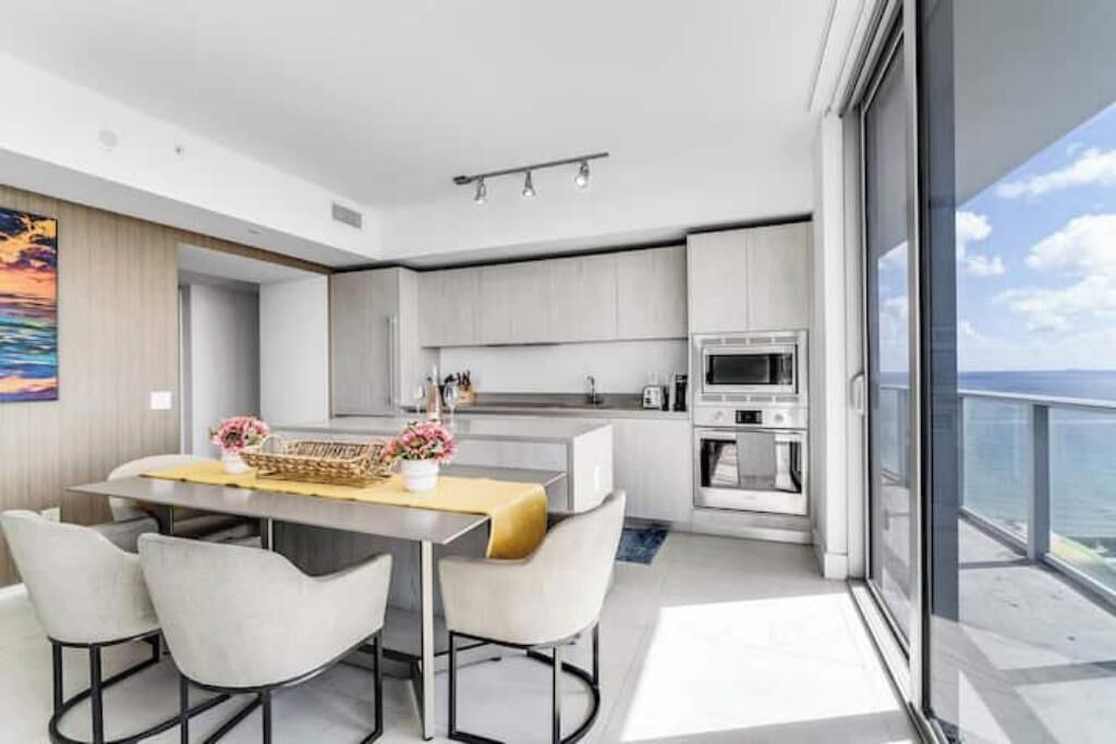 Photo of Kitchen in Hollywood South Central Beach