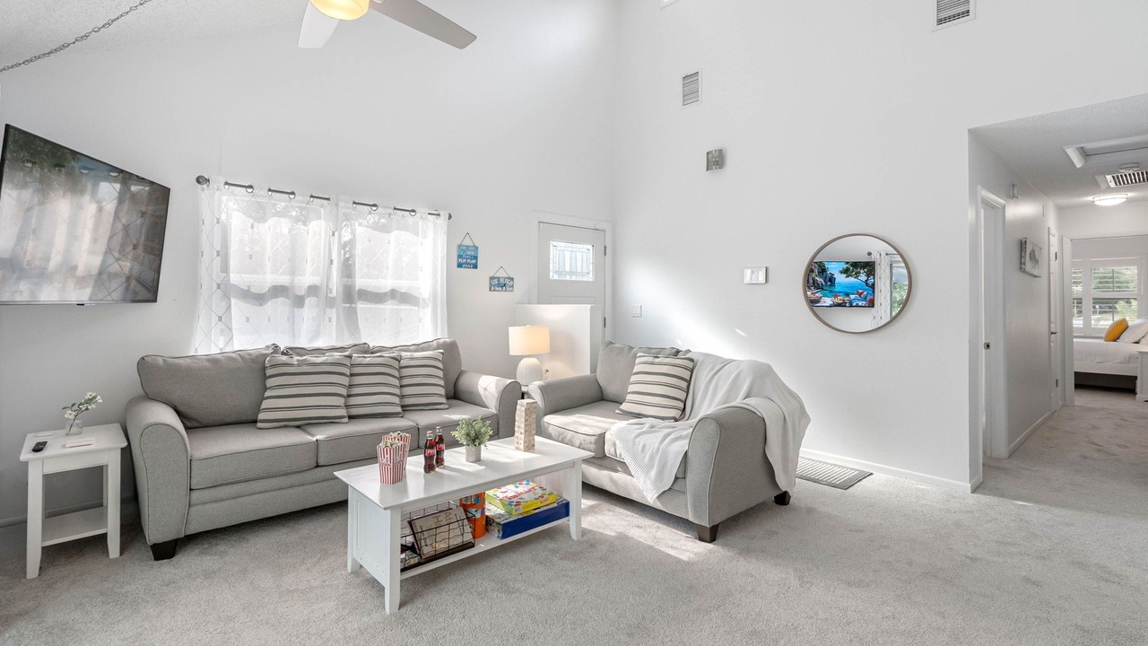 Photo of Bedroom in Crystal Beach