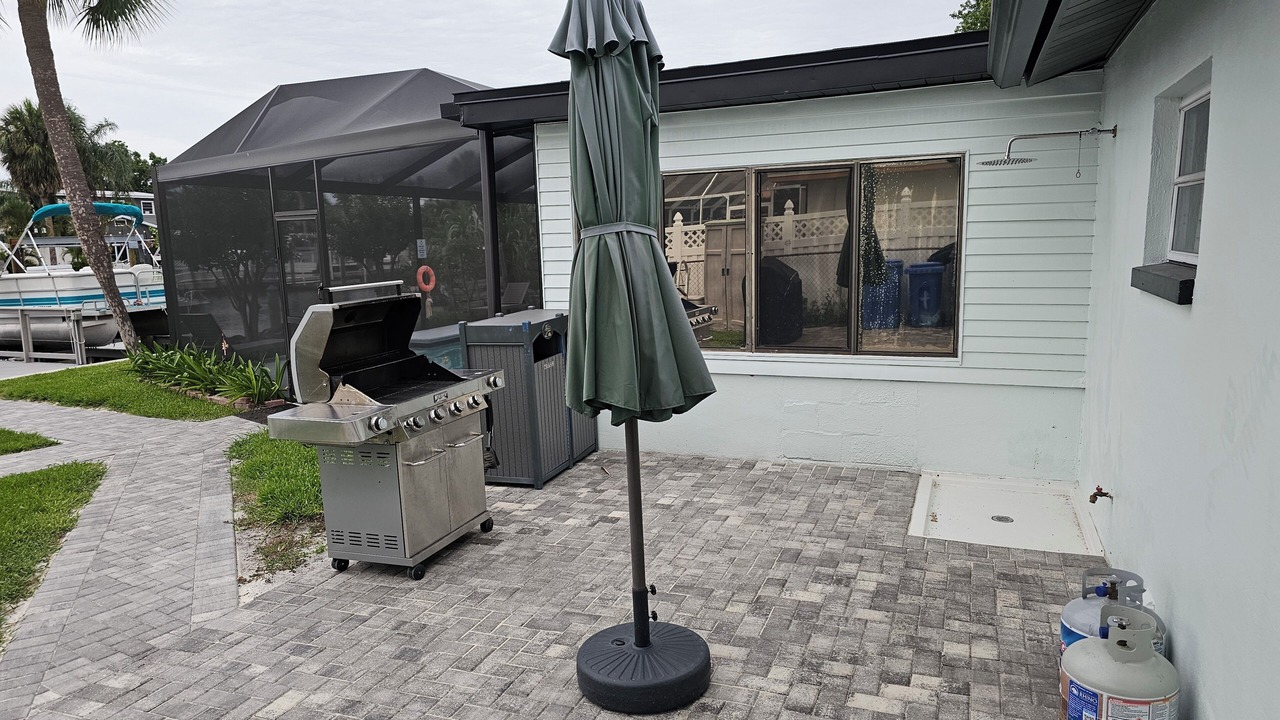Photo of Patio Balcony in Bay Crest Park