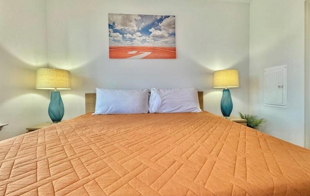 Photo of Bedroom in Deerwood