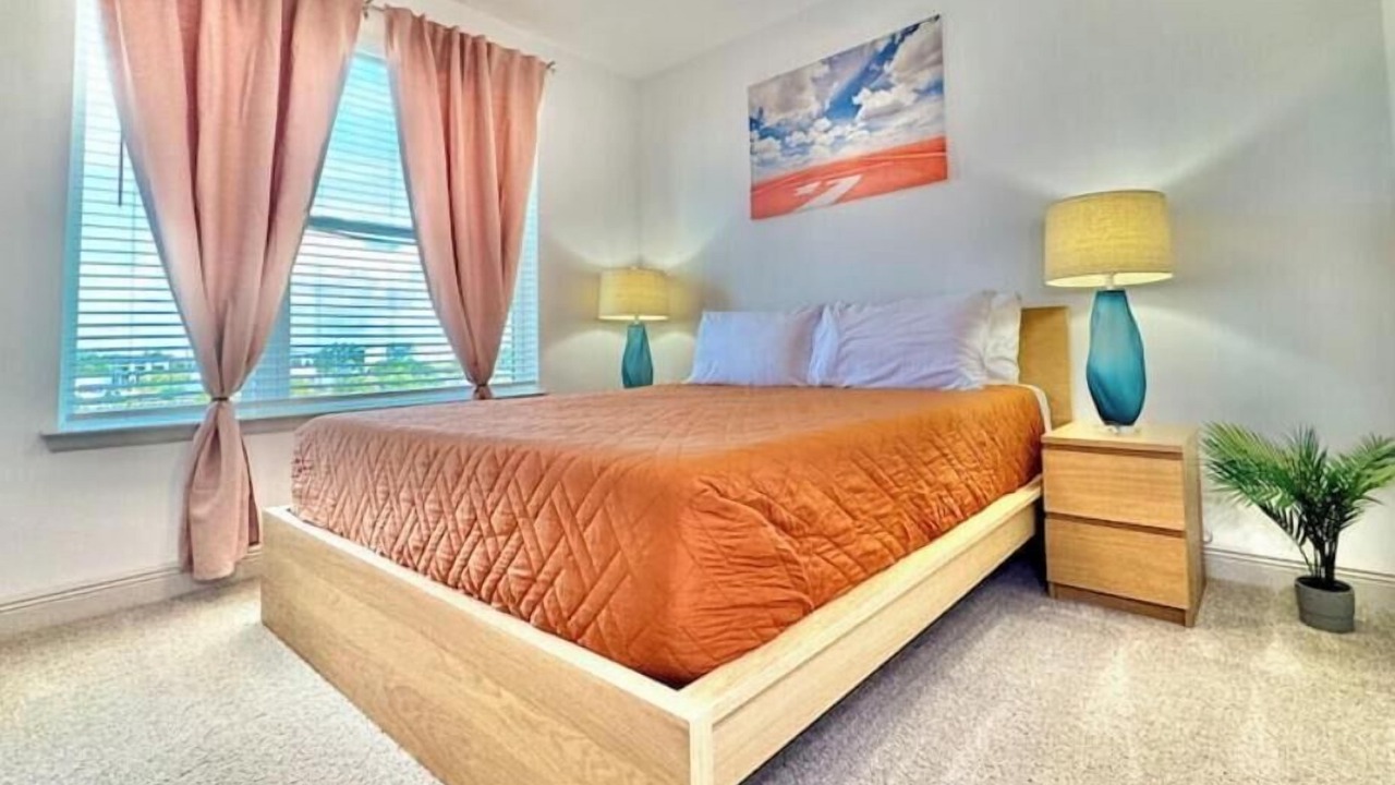 Photo of Bedroom in Deerwood
