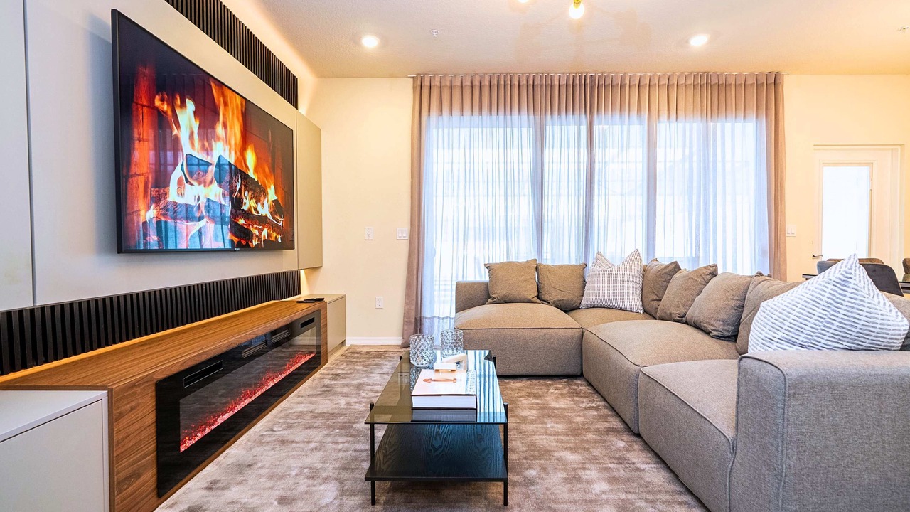 Photo of Livingroom in Four Corners