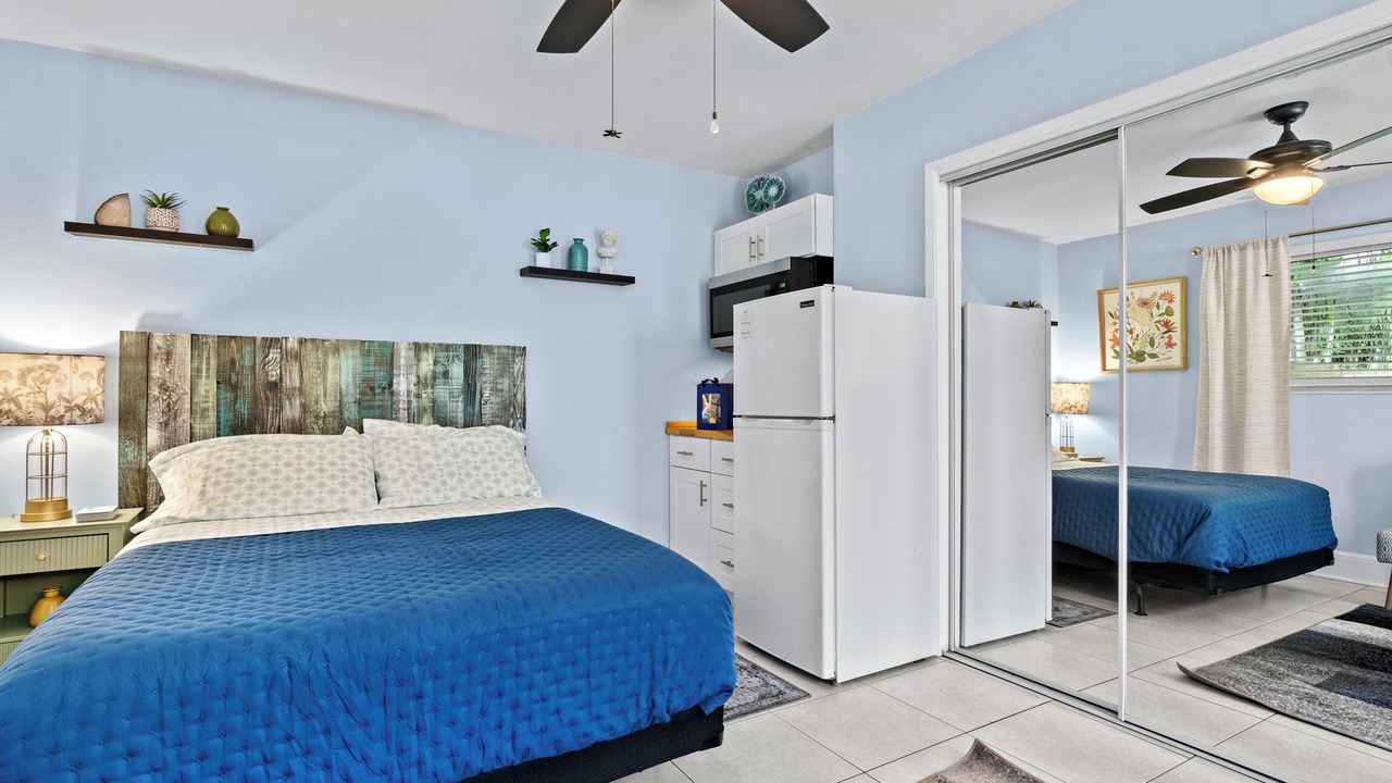 Photo of Bedroom in Middle River Terrace
