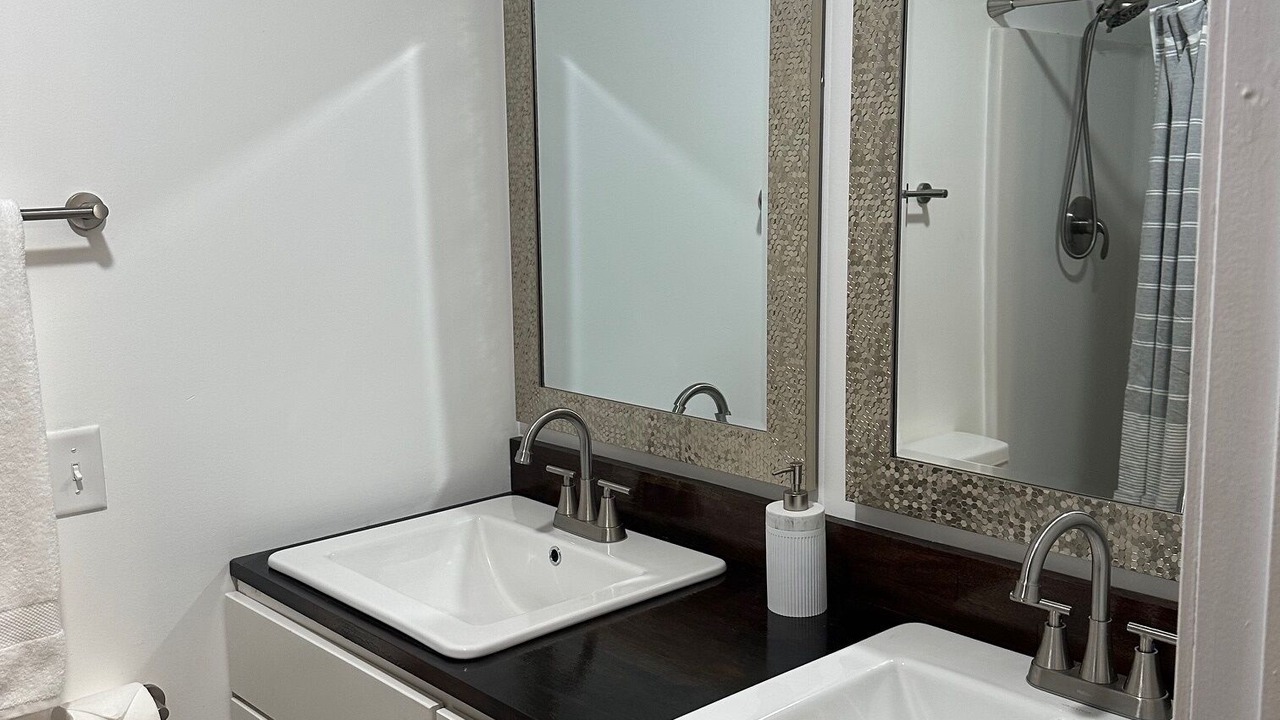 Photo of Bathroom in Higgston