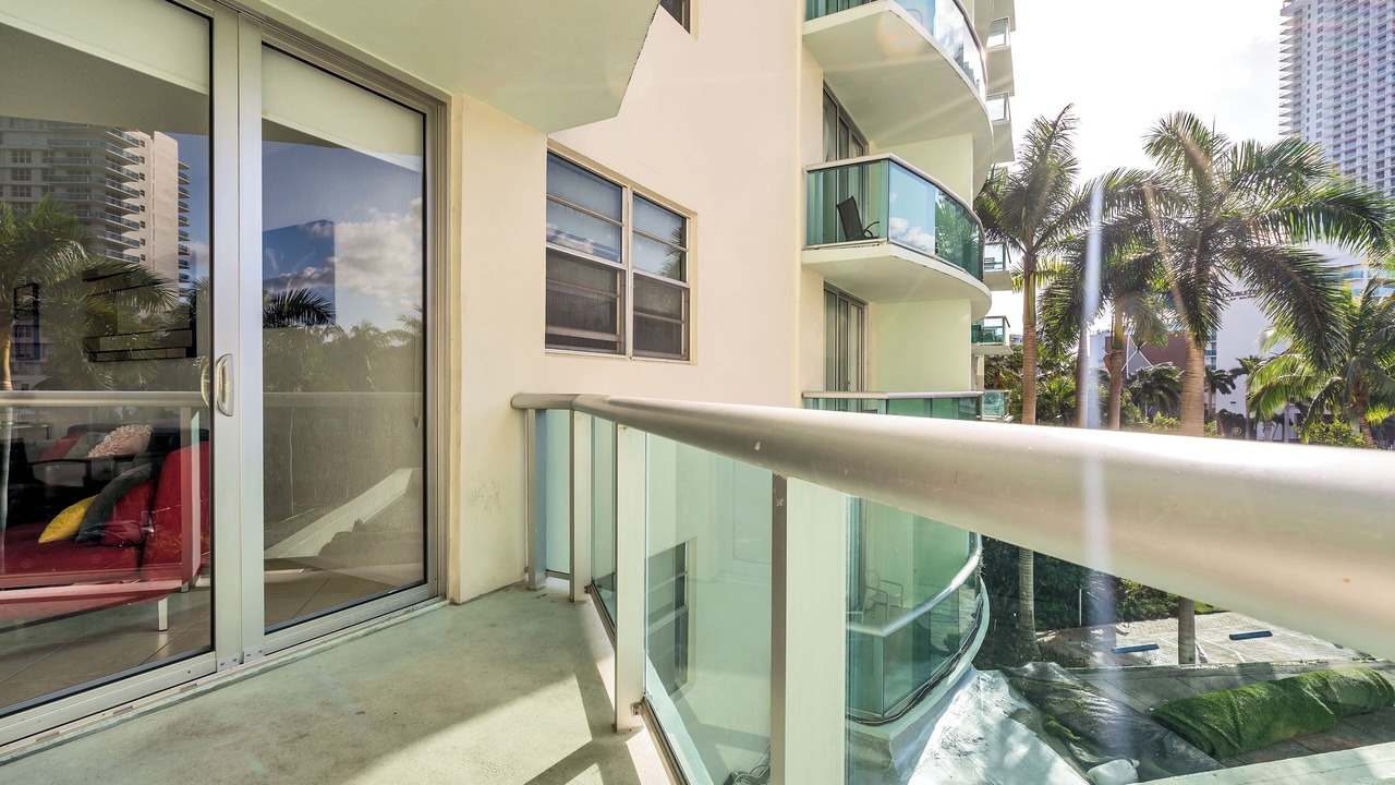 Photo of Outdoor in Hollywood South Central Beach